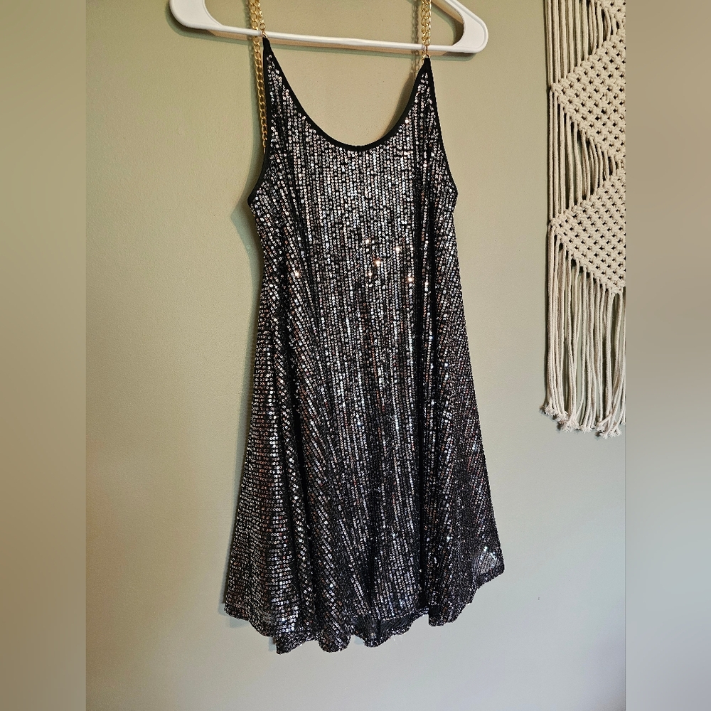 Sequin Black Flowy Dress Size L